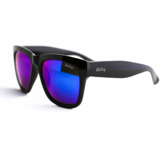 🔥NEW⚡️ Mirror Lens Oversize Sunglasses 😎🌴☀️ - Picture 5 of 7